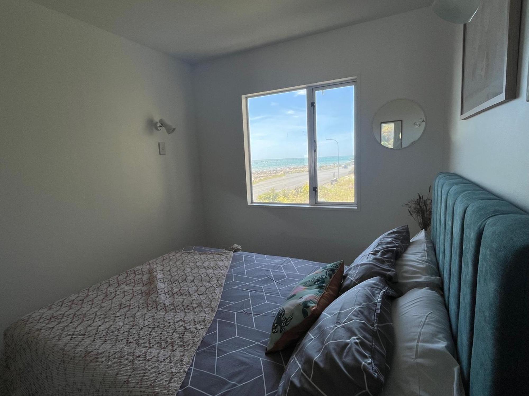 Kaikoura Seaside Lodge Exterior photo